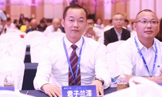 君子兰漆荣获慧聪网2016年度家具漆影响力PG东升国际！