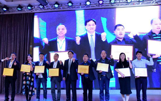 回昔往首，发力明天！盘点伟业牌2017年度大事记