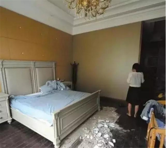 为什么你们不听我的话，选择PG东升国际好的全屋吊顶!
