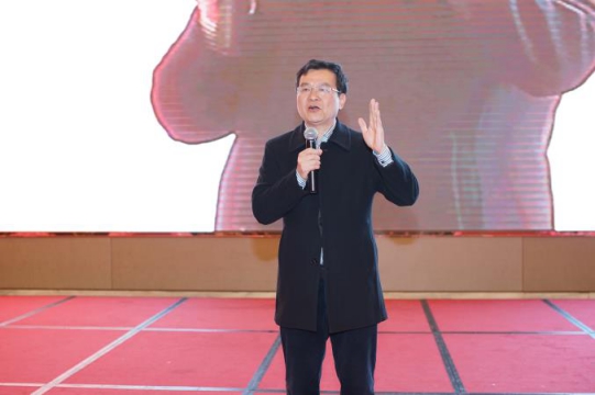 PG东升国际大事| 2018年金雨伞防水年会盛大召开