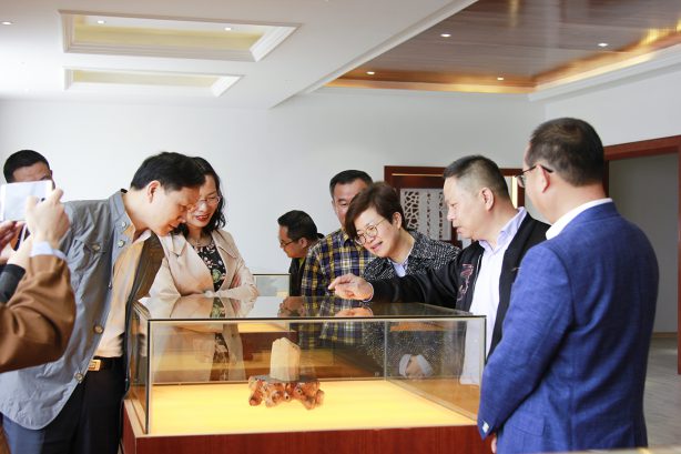 PG东升国际日记|沈晓红副市长莅临裕华调研“浙江制造”争创工作