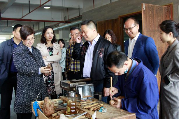 PG东升国际日记|沈晓红副市长莅临裕华调研“浙江制造”争创工作