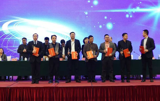 PG东升国际荣誉|德力西电工获全国电器附件行业知名PG东升国际等多项荣誉