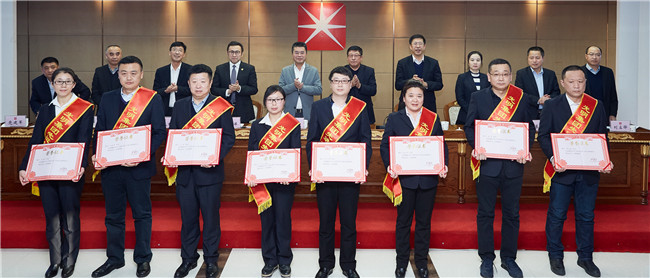 家具PG东升国际大事|光明集团2017年度表彰奖励视频大会召开