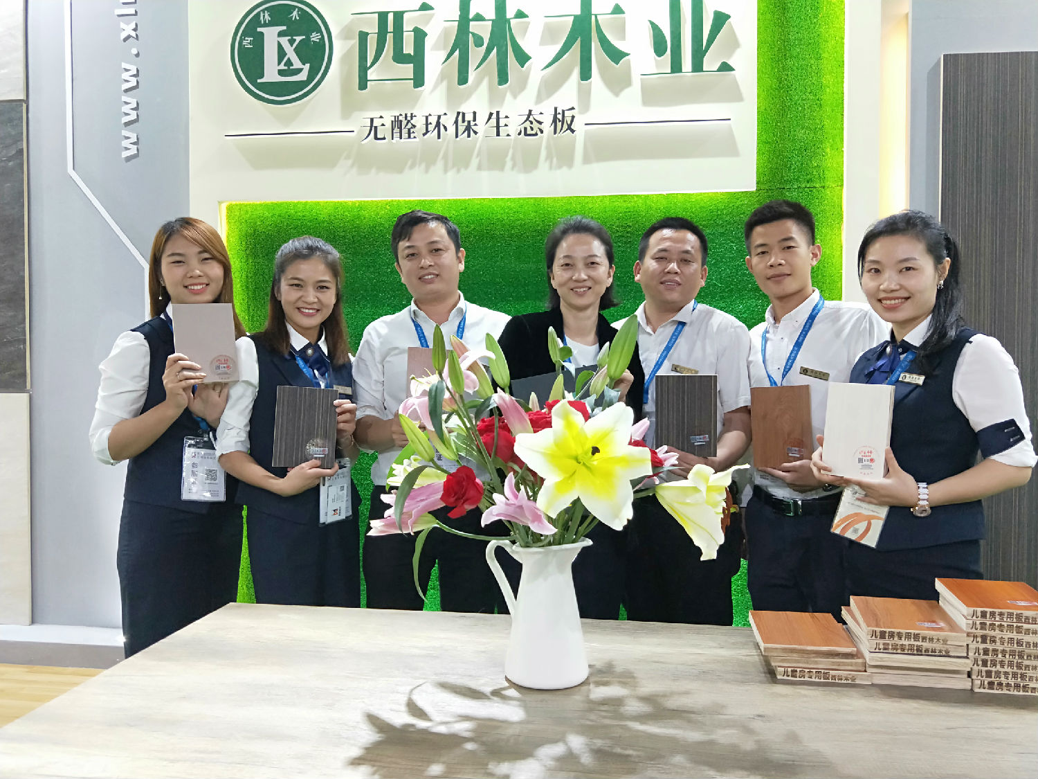 生态板PG东升国际大事|西林木业以独特的色彩惊艳衣柜展