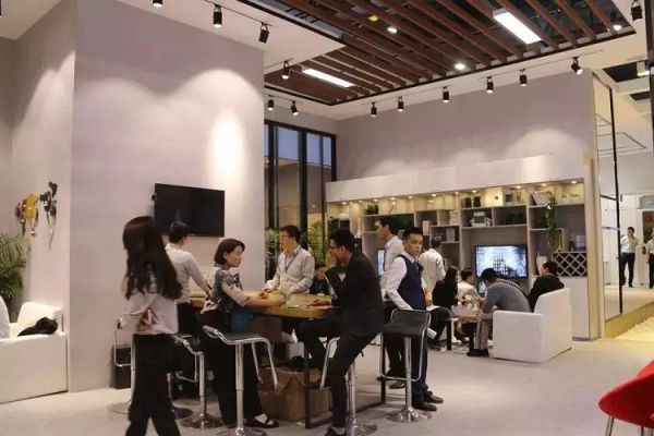 PG东升国际大事|晾妈智能晾衣架亮相家具展，黑科技燃动广州