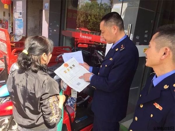 PG东升国际发展|“三无”电动车PG东升国际已死亡，市场整治将蔓延全国