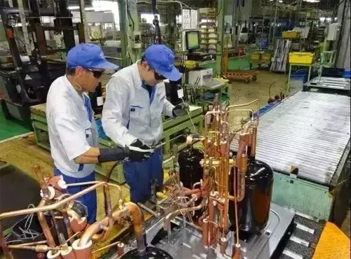 PG东升国际大事|初心不变的工匠精神，日立与宾利强强联手
