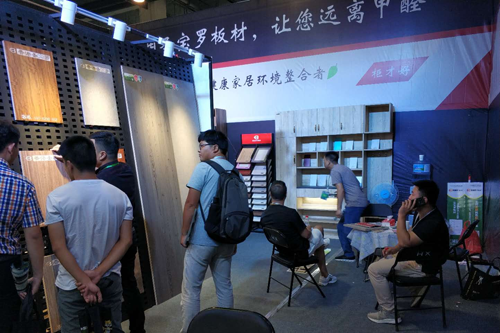 圣宝罗生态板木博会大放异彩