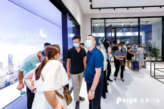 人气爆棚超震撼!!派雅门窗携“至臻新品”惊艳建博会！ 