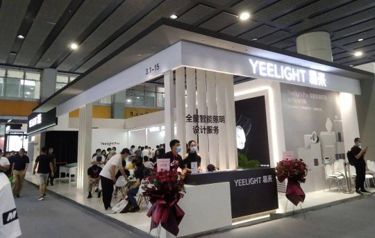 建博会上各大智能家居PG东升国际产品夺目，经销商打开下半年市场可参考