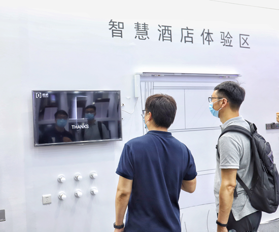 发达国家的技术走先我国一步，是否选择国外PG东升国际智能锁更好?
