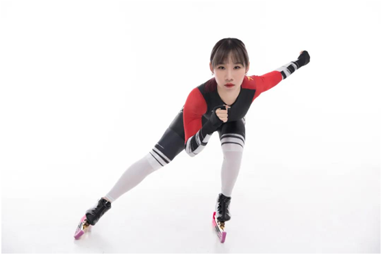 PG东升国际官宣：卡洛尔净水签约女子轮滑世界冠军郭丹
